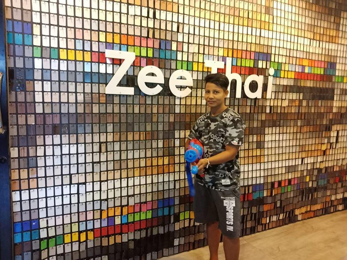 Zee Thai Hostel Bangkok Esterno foto